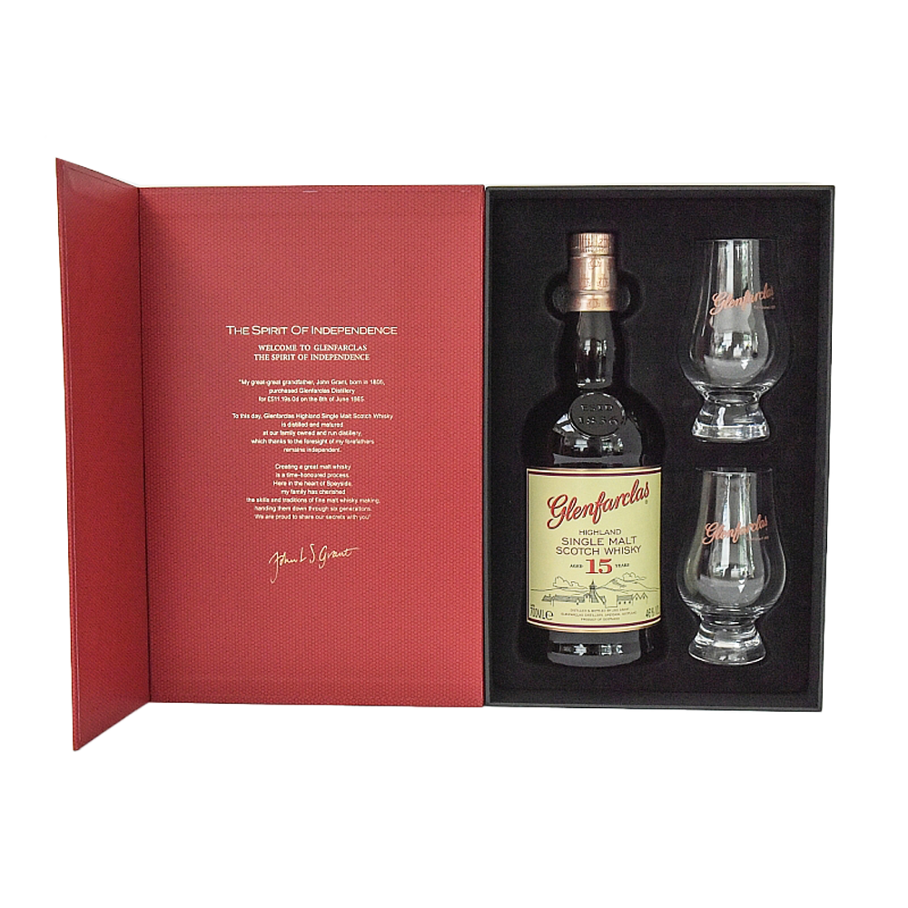 Glenfarclas 15-Year-Old gift pack with two Glencairn glasses, available at Whisky Estate, offers a rich, sherry-matured single malt with the perfect glassware for an enhanced tasting experience.