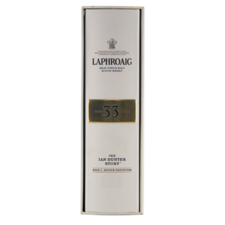 Laphroaig 33 Year Old The Ian Hunter Story Book 3 - Image 5